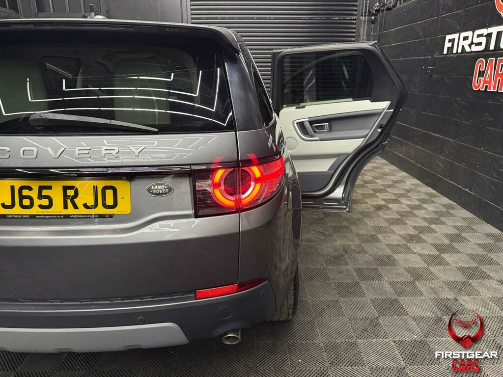 Land Rover Discovery Sport Se Tech Grey #17