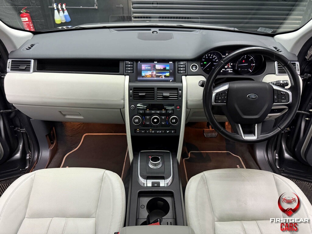 Land Rover Discovery Sport Se Tech Grey #27