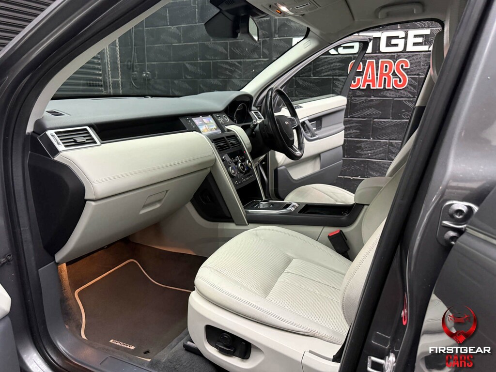 Land Rover Discovery Sport Se Tech Grey #19