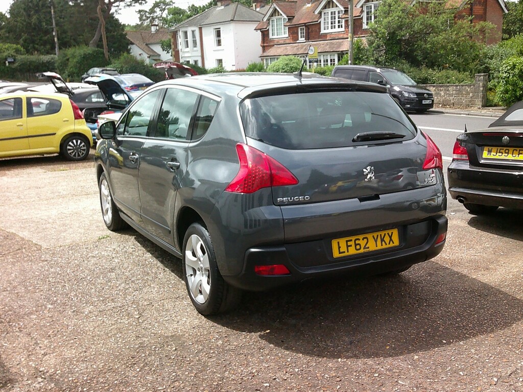 Peugeot 3008 Suv 1.6 E-hdi Active 2012 LF62YKX Grey #4