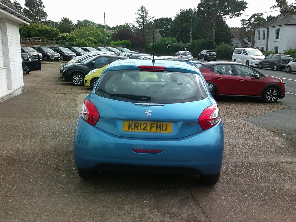 Peugeot 208 1.4 Hdi Active Blue #3