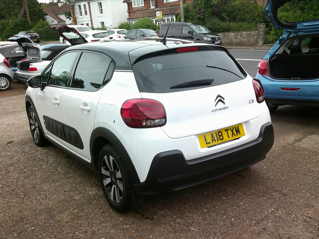 Citroen C3 Hatchback 1.2 Puretech Flair 2018 LA18TXM White #4
