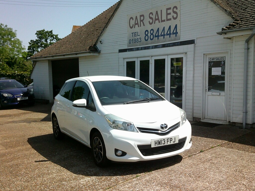 Toyota Yaris 1.0 Vvt-i Edition White