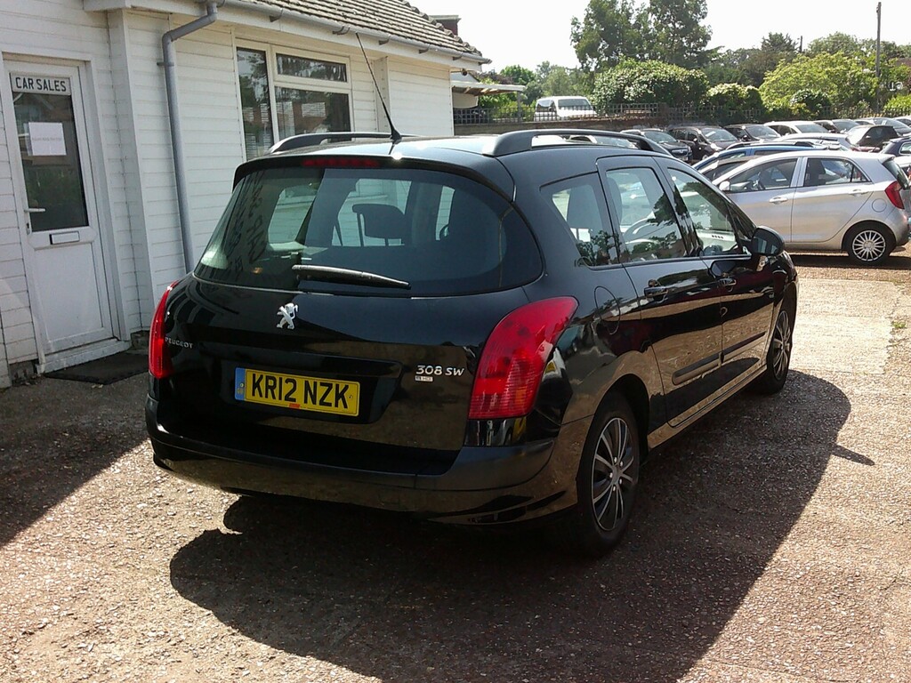 Peugeot 308 SW 1.6 E-hdi Access Black #2