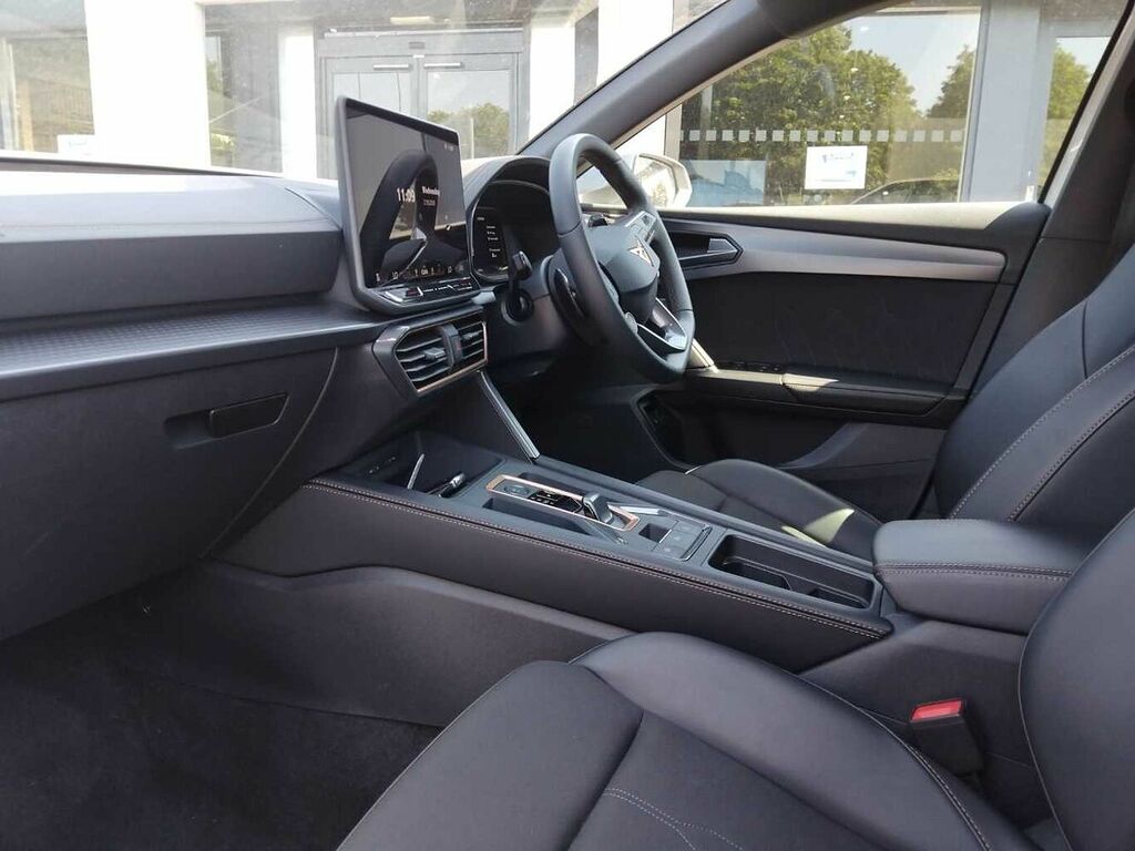 Cupra Leon 1.5 Ehybrid 204 V1 Dsg OE25YYX White #2