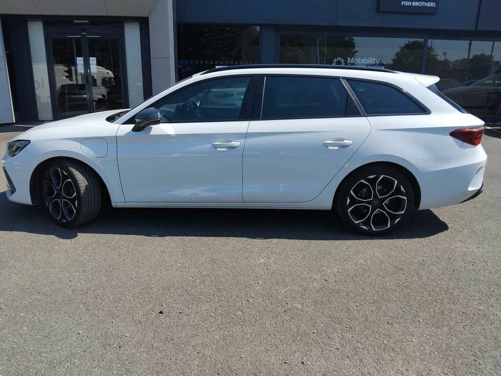 Cupra Leon 1.5 Ehybrid 204 V1 Dsg OE25YYX White #4