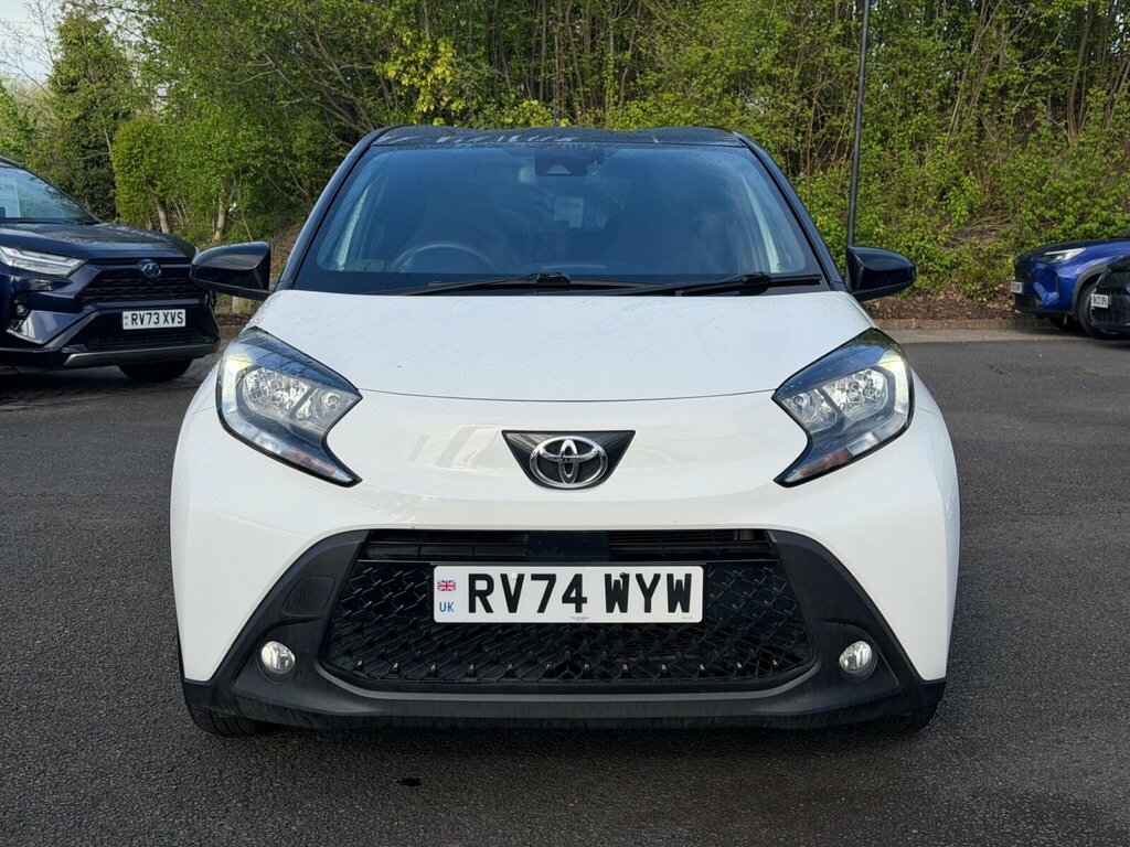Toyota Aygo X 1.0 Vvt-i Edge RV74WYW White #3