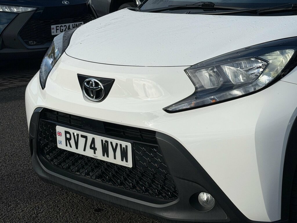 Toyota Aygo X 1.0 Vvt-i Edge RV74WYW White #5