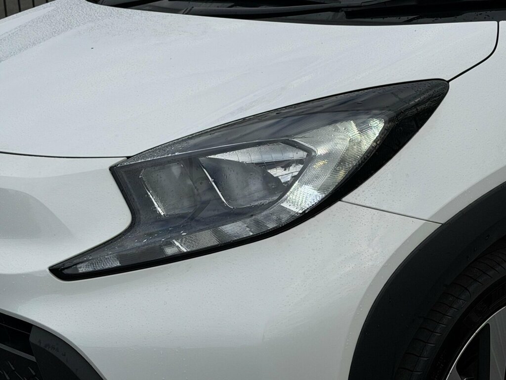 Toyota Aygo X 1.0 Vvt-i Edge RO25BDE White #5