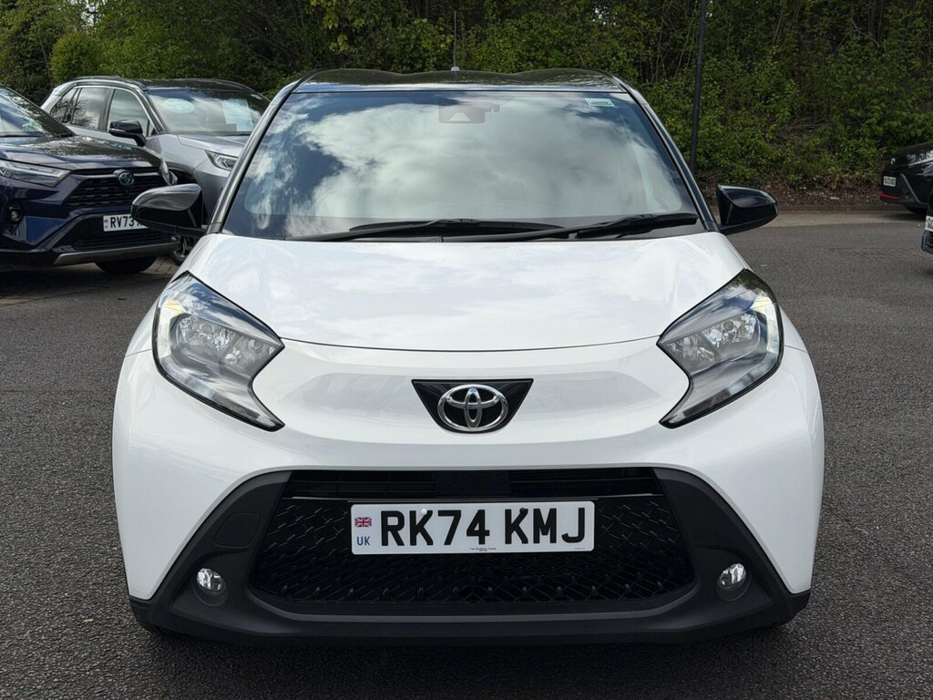 Toyota Aygo X 1.0 Vvt-i Edge RK74KMJ White #3