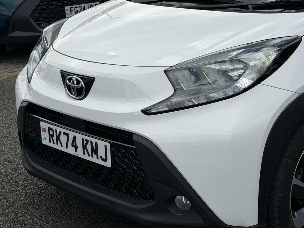 Toyota Aygo X 1.0 Vvt-i Edge RK74KMJ White #5