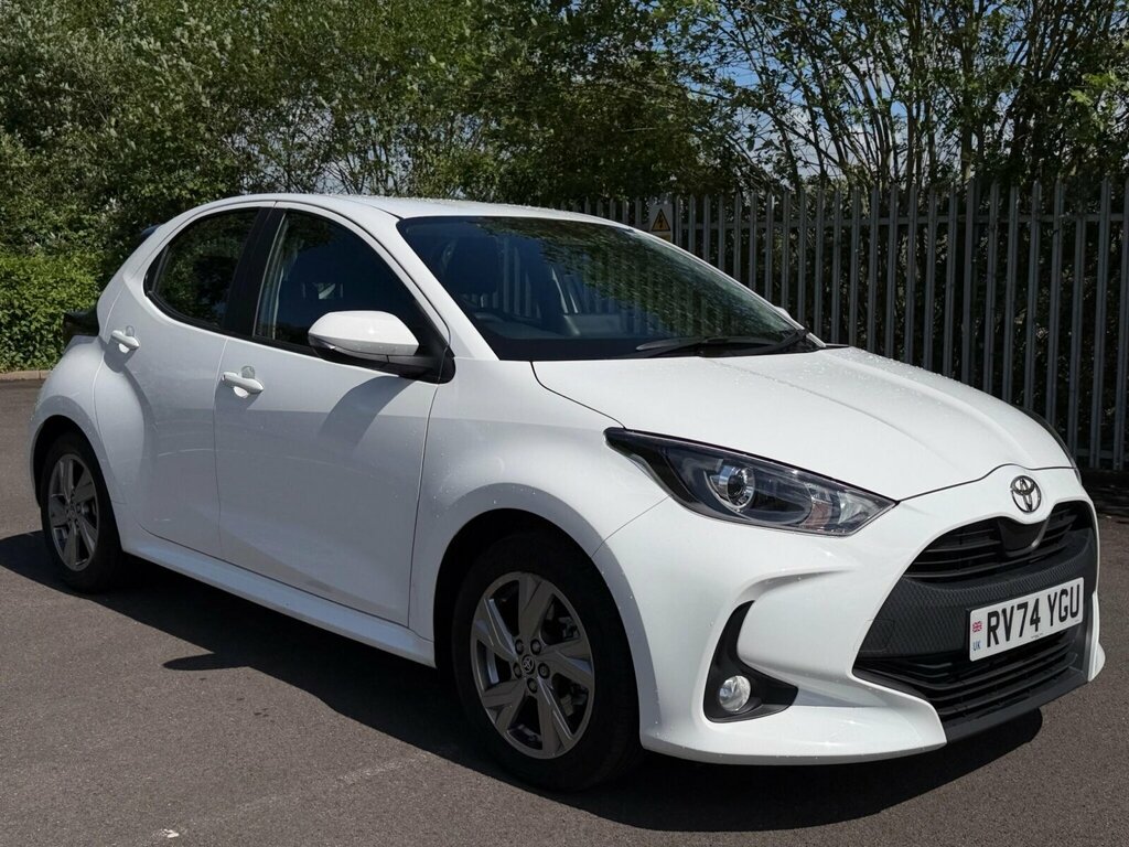 Toyota Yaris 1.5 Hybrid Icon Cvt RV74YGU White