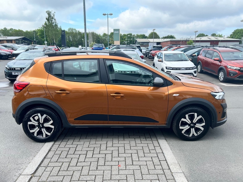 Dacia Sandero Stepway 1.0 Tce Journey Cvt LY72NVP Orange #4