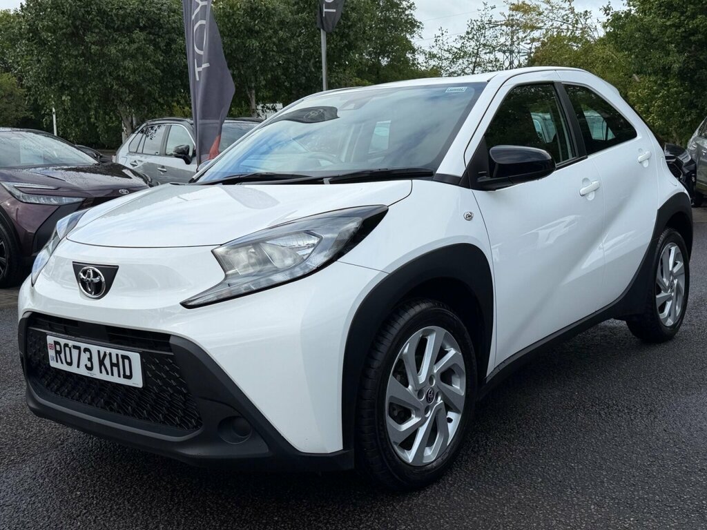 Toyota Aygo X 1.0 Vvt-i Pure RO73KHD White #4