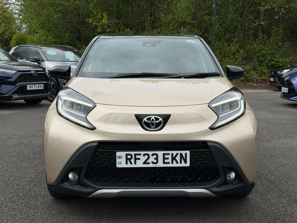 Toyota Aygo X 1.0 Vvt-i Exclusive RF23EKN Beige #3