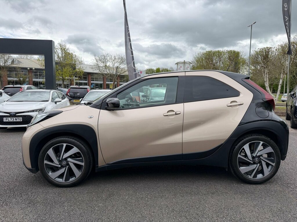 Toyota Aygo X 1.0 Vvt-i Exclusive RF23EKN Beige #6