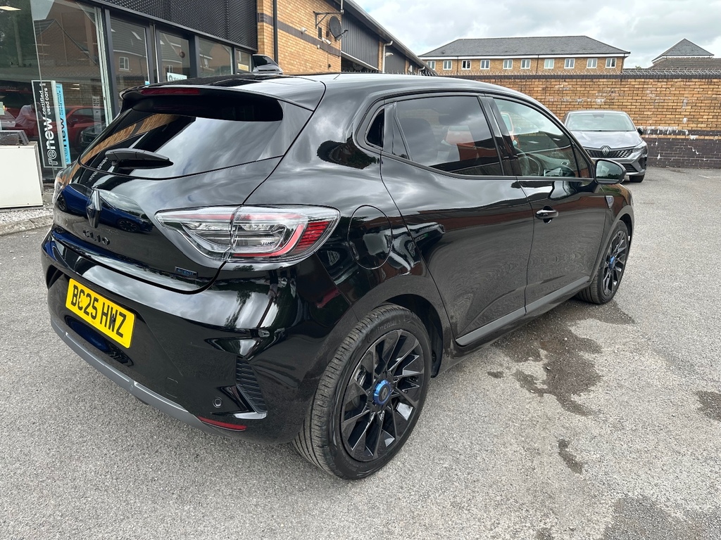 Renault Clio 1.6 E-tech Full Hybrid 145 Esprit Alpine BC25HWZ Black #5