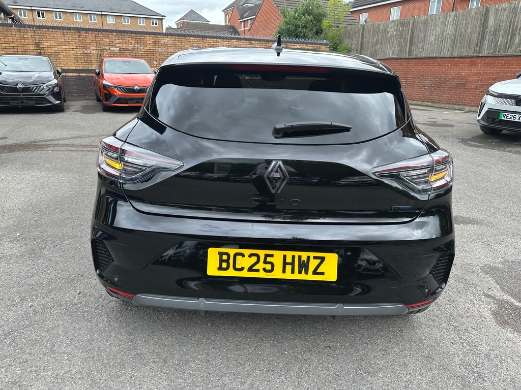 Renault Clio 1.6 E-tech Full Hybrid 145 Esprit Alpine BC25HWZ Black #4
