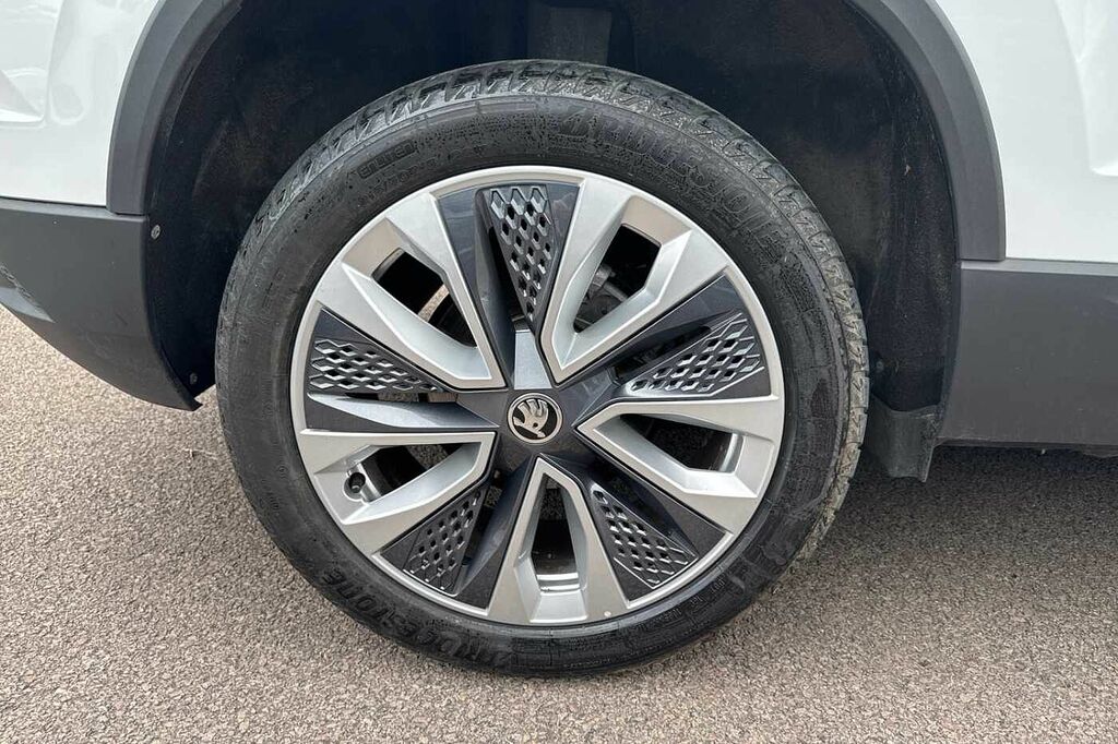 Skoda Karoq 1.5 Tsi Se L Dsg EF74NRY White #5