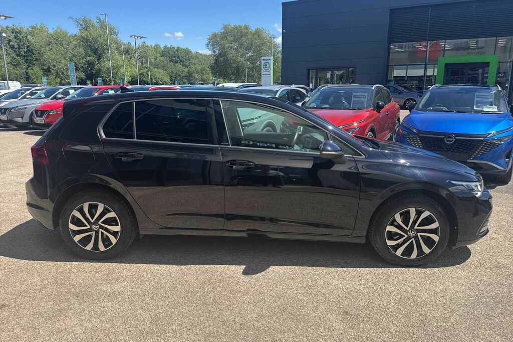 Volkswagen Golf 1.5 Tsi Active WU22JWX Black #4