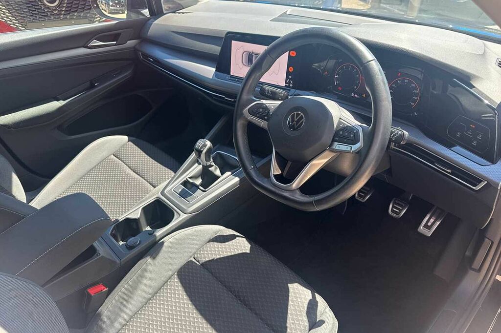Volkswagen Golf 1.5 Tsi Active WU22JWX Black #6
