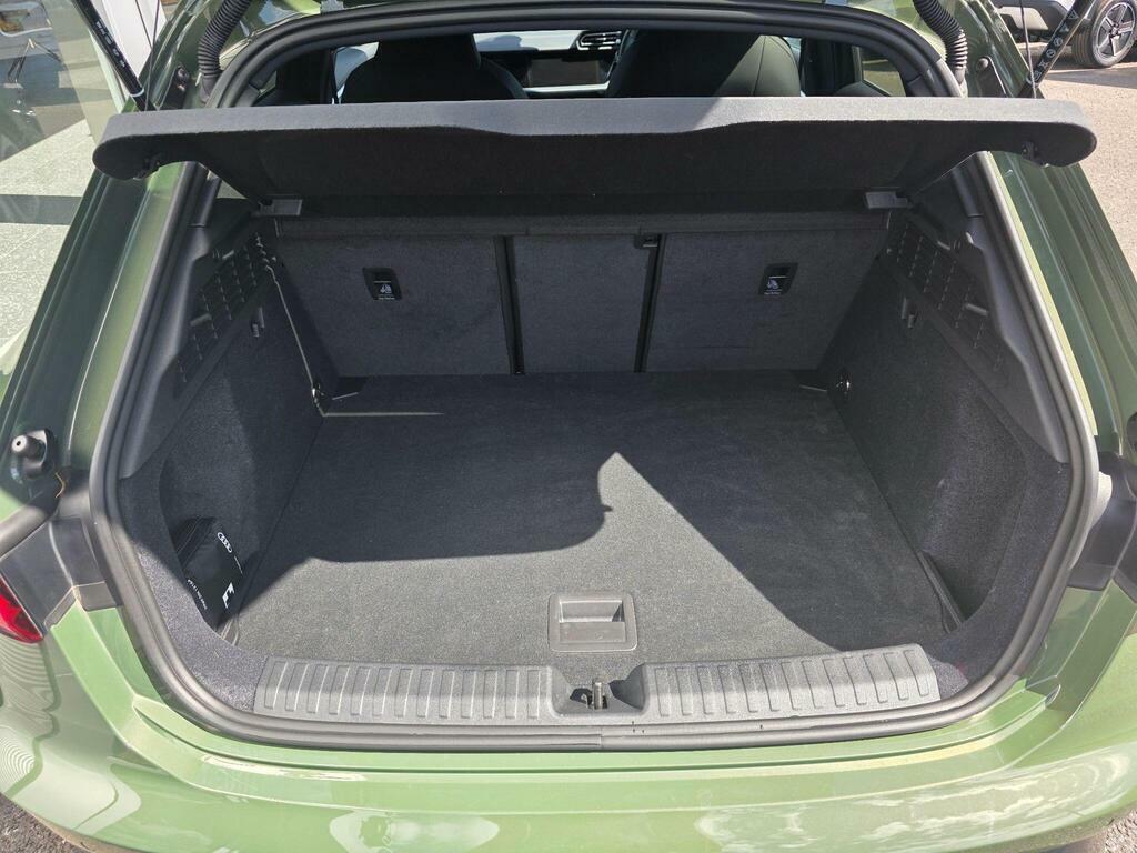 Audi A3 35 Tfsi S Line S Tronic WT74DDE Green #4