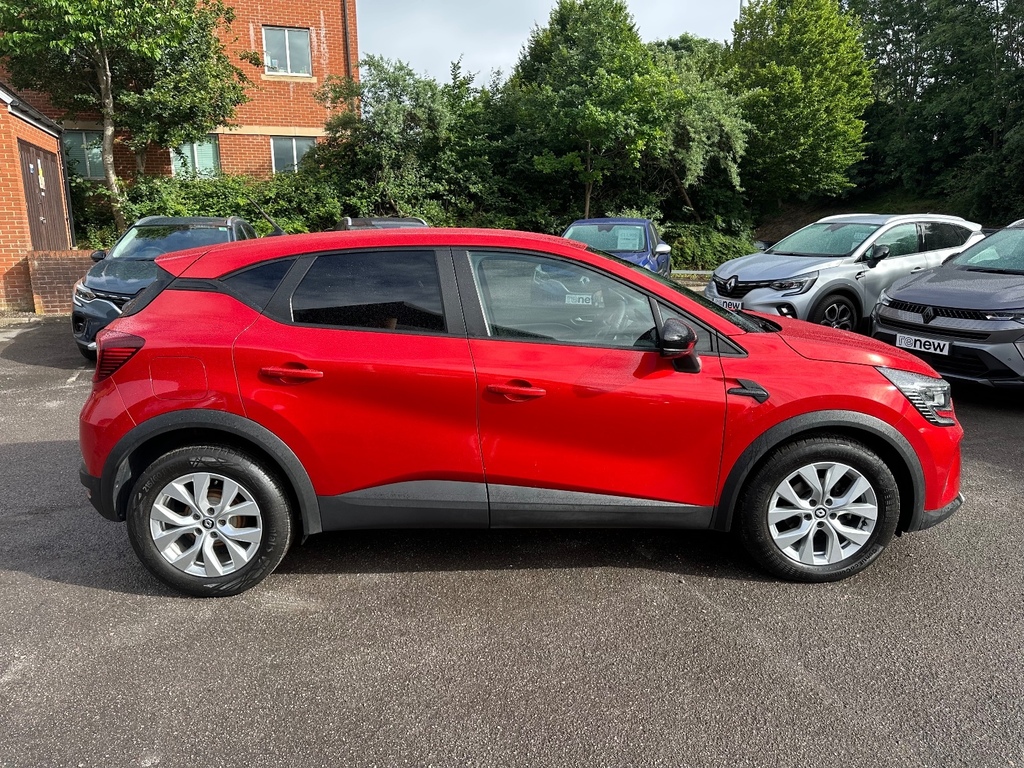 Renault Captur 1.3 Tce 140 Iconic Edition LP22VWB Red #3