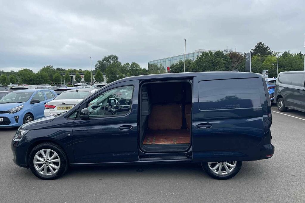 Volkswagen Caddy Maxi Caddy Maxi C20 Commerce Professional Tdi Red #21