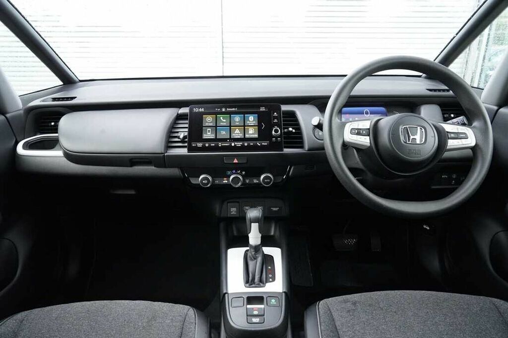 Honda Jazz 1.5 I-mmd Hybrid Sr Ecvt RK23CFL White #4