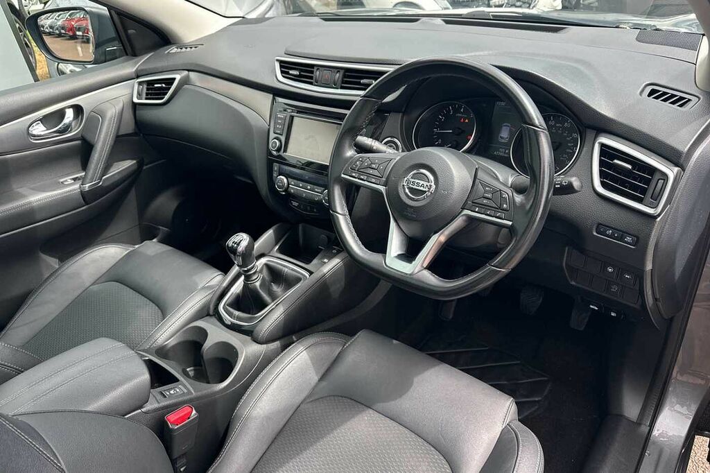 Nissan Qashqai 1.3 Dig-t Tekna VA69UNM Grey #6