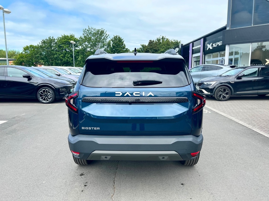 Dacia Bigster 1.2 Tce 140 Journey Blue #6