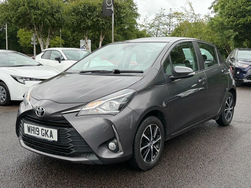 Toyota Yaris 1.5 Vvt-i Icon Tech WH19GKA Grey #4