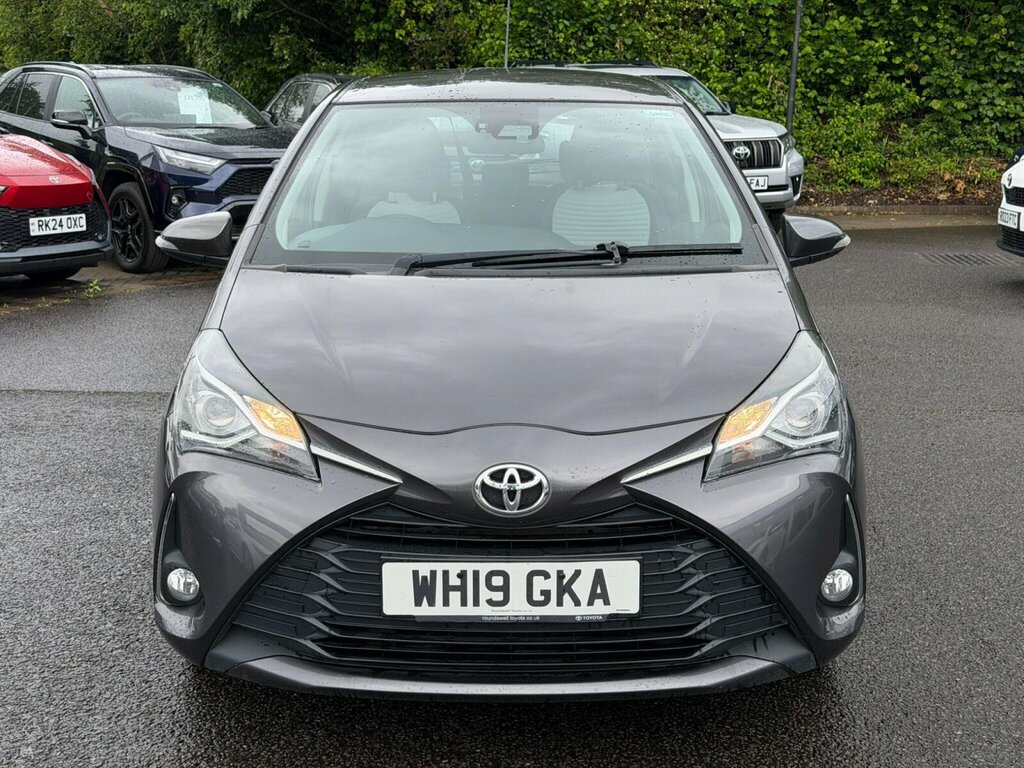 Toyota Yaris 1.5 Vvt-i Icon Tech WH19GKA Grey #3