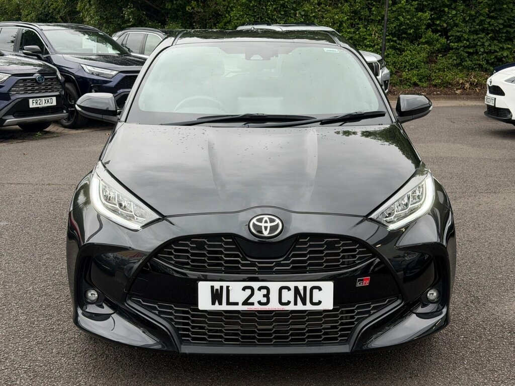 Toyota Yaris 1.5 Hybrid Gr Sport Cvt Black #3