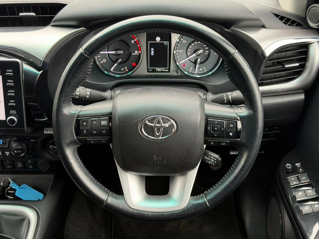 Toyota HILUX Invincible D Cab Pick Up 2.8 D-4d Blue #34