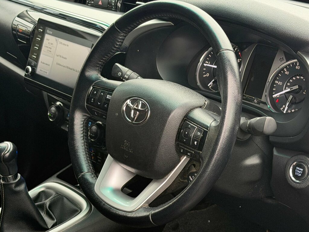 Toyota HILUX Invincible D Cab Pick Up 2.8 D-4d Blue #41