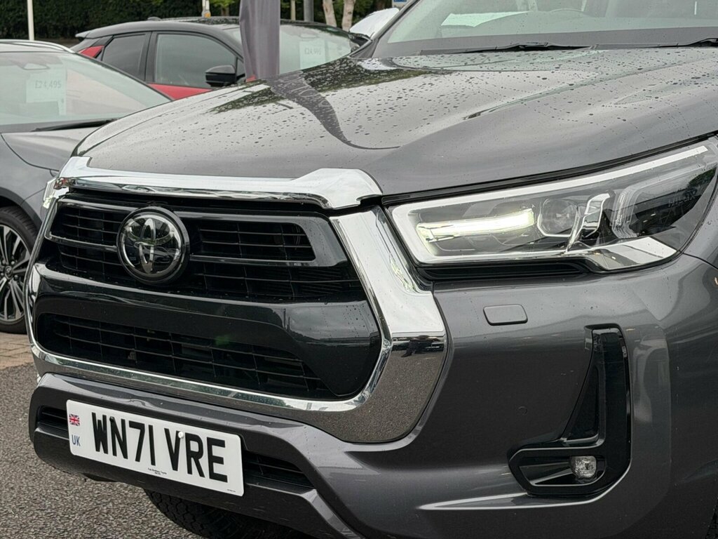 Toyota HILUX Invincible Dcab Pick Up 2.8 D-4d Grey #5