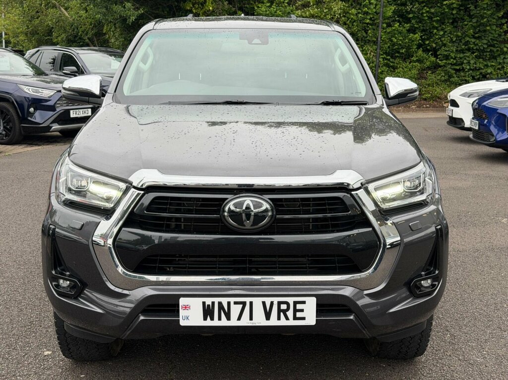 Toyota HILUX Invincible Dcab Pick Up 2.8 D-4d Grey #3