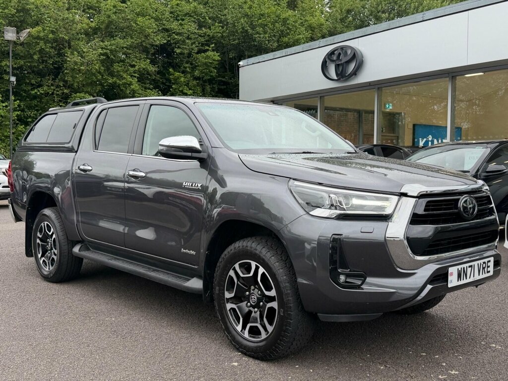 Toyota HILUX Invincible Dcab Pick Up 2.8 D-4d Grey