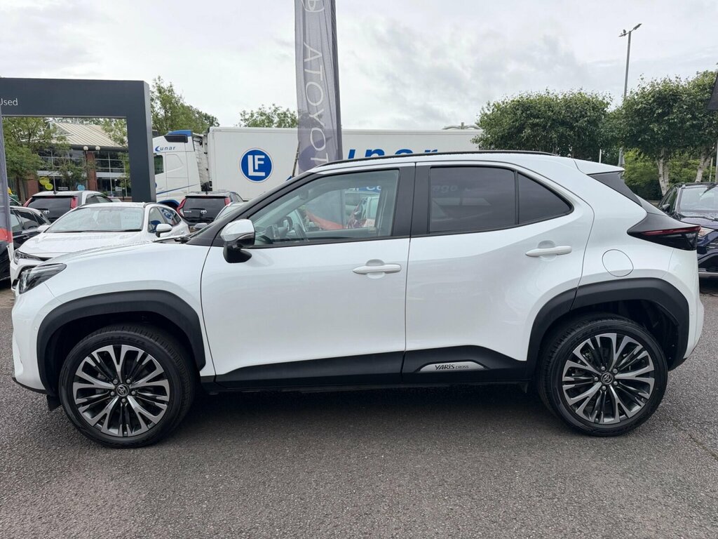 Toyota Yaris Cross 1.5 Hybrid Excel Cvt White #6