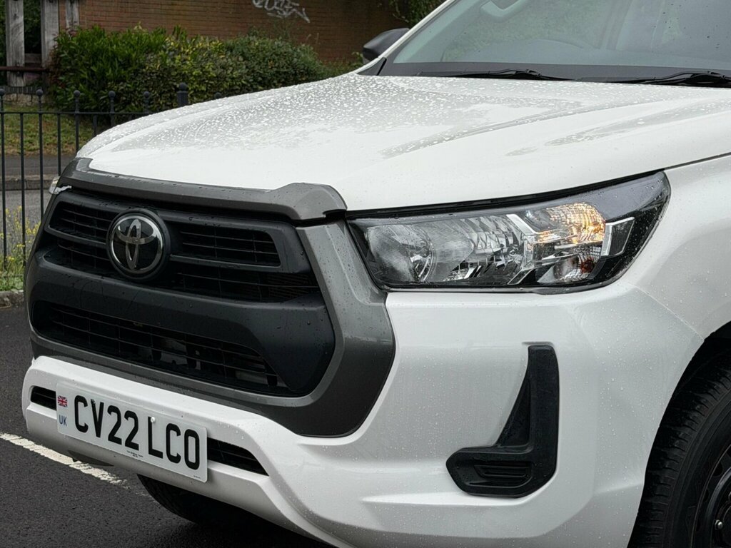 Toyota HILUX Active Dcab Pick Up 2.4 D-4d White #5