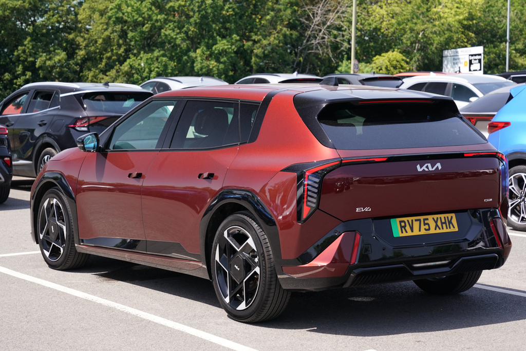 Kia EV4 150Kw Gt-line 81Kwh RV75XHK Red #3