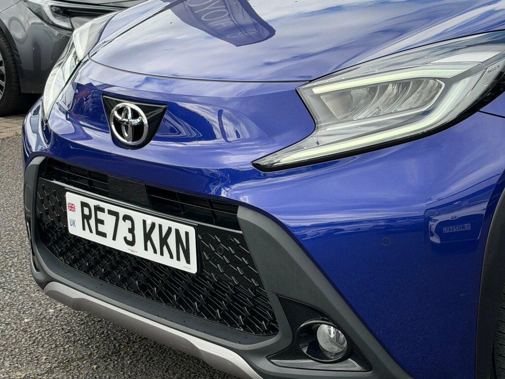 Toyota Aygo X 1.0 Vvt-i Exclusive Blue #4