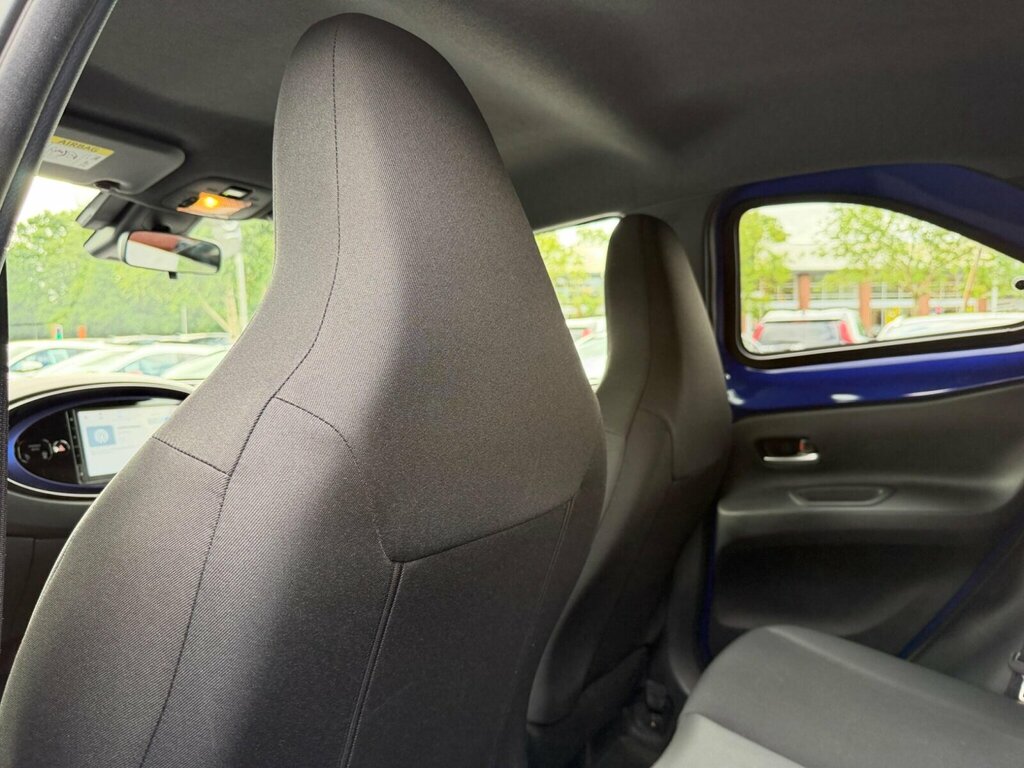Toyota Aygo X Pure Silver #19
