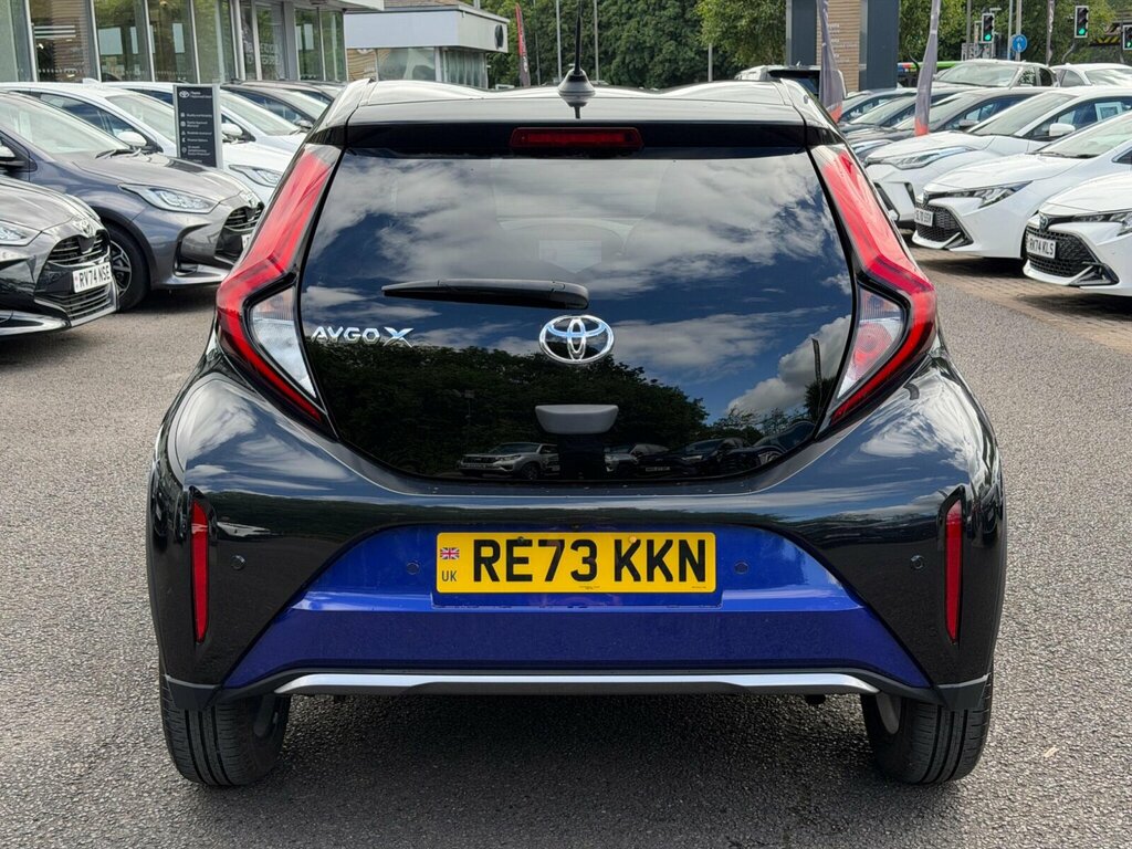Toyota Aygo X Pure Silver #25