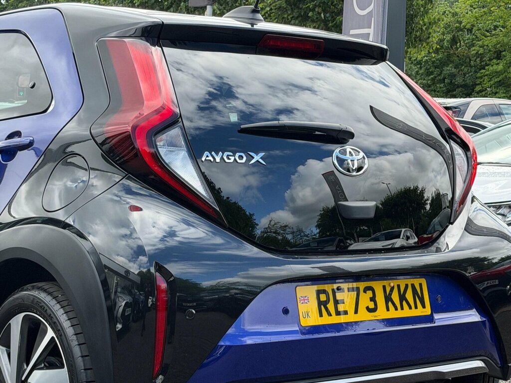 Toyota Aygo X Pure Silver #26