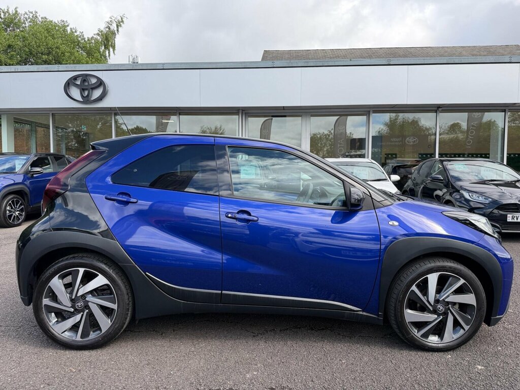 Toyota Aygo X Pure Silver #27