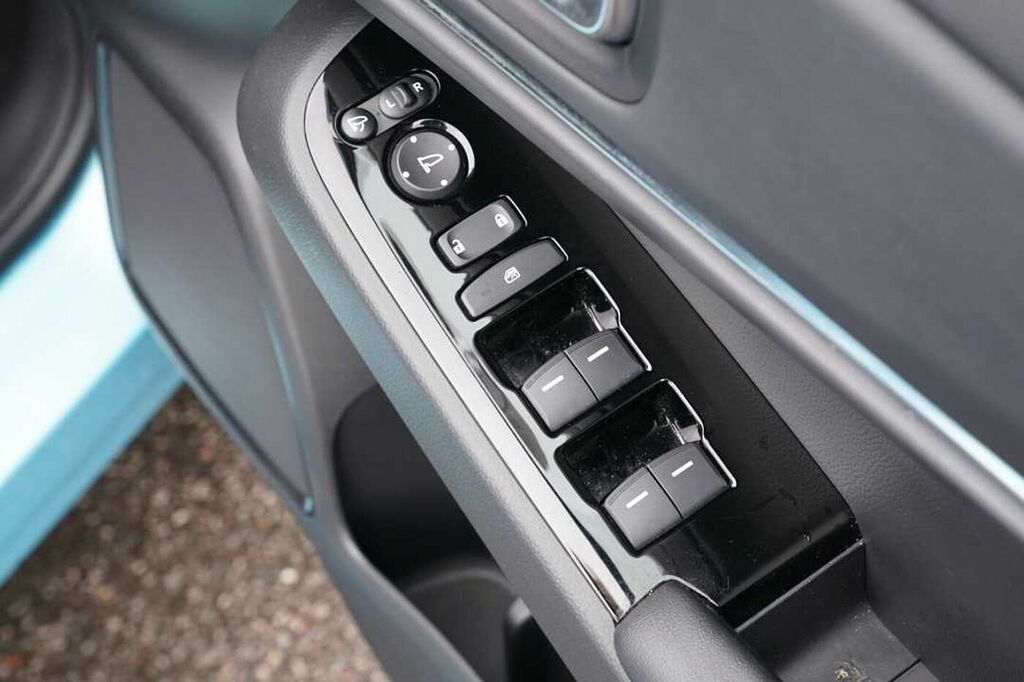 Honda e:Ny1 68.8Kwh Advance White #33