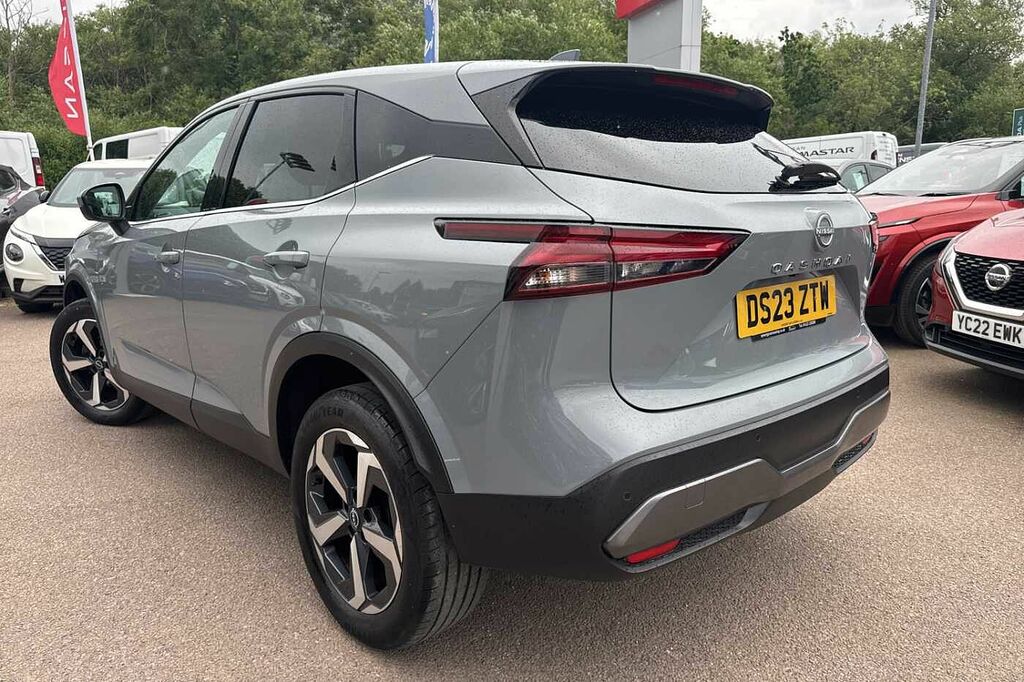 Nissan Qashqai 1.3 Dig-t Mh N-connecta Grey #3