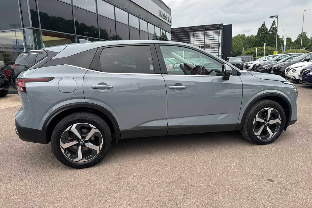 Nissan Qashqai 1.3 Dig-t Mh N-connecta Grey #4